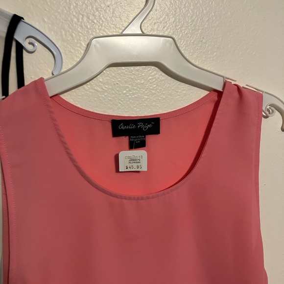 NWT women’s Charlie Paige Pink , White and Pink Floral Blouses Set - Picture 3 of 9